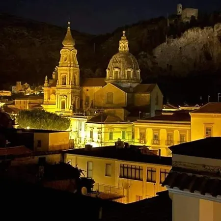 ゲストハウス Cusano Maddaloni